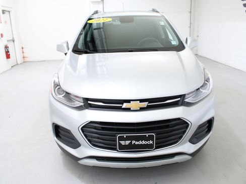 Used 2022 Chevrolet Trax LT AWD/4WD image 2