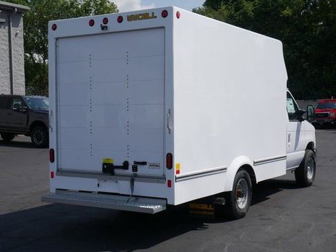 New 2026 Ford E-350 and Econoline 350 Super Duty w/ Power Equipment Group image 9