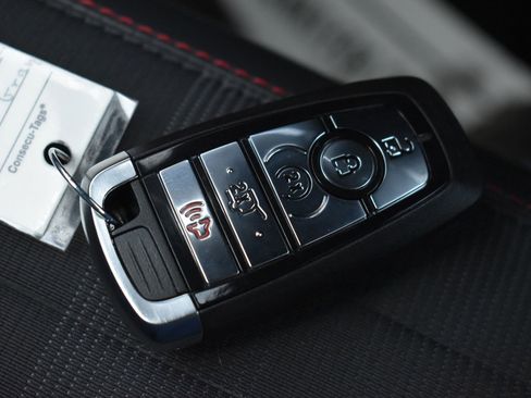 New 2026 Ford Explorer ST-Line w/ ST-Line Street Pack image 32