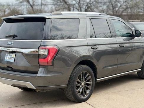 Used 2019 Ford Expedition Limited image 4