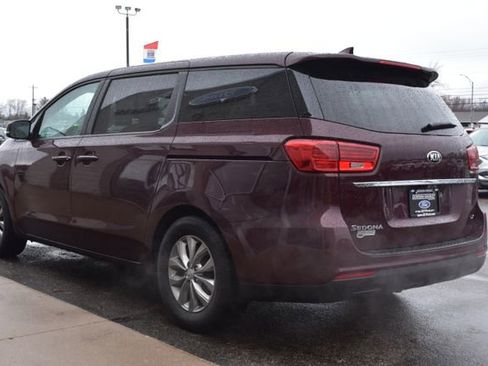 Used 2019 Kia Sedona LX image 14