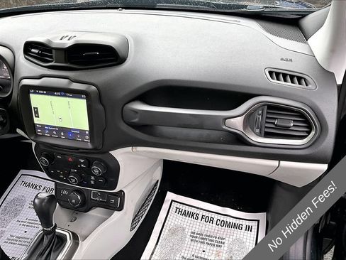 Used 2022 Jeep Renegade Limited w/ Sun, Sound & Wheels Group AWD/4WD image 15