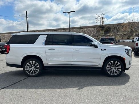 Used 2021 GMC Yukon XL Denali image 8