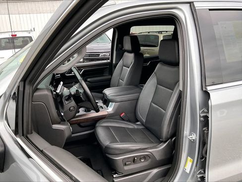 Used 2023 GMC Sierra 1500 SLT w/ SLT Premium Package AWD/4WD image 10