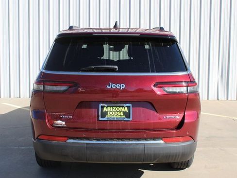 Used 2023 Jeep Grand Cherokee L Laredo image 6