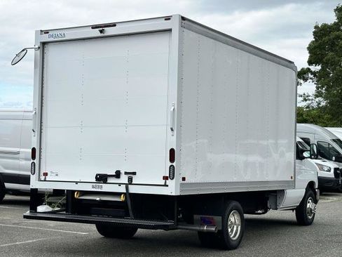 New 2026 Ford E-350 and Econoline 350 Super Duty w/ Power Equipment Group RWD image 5