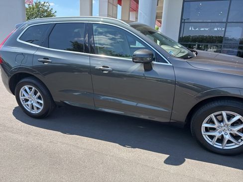 Used 2019 Volvo XC60 T5 Momentum w/ Premium Package FWD image 10