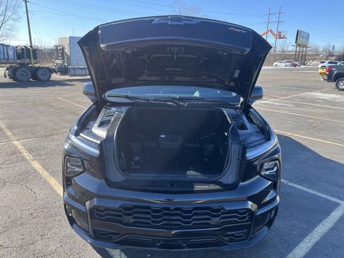 Used 2025 Chevrolet Silverado EV RST image 11