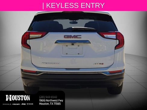 Used 2023 GMC Terrain AT4 image 5