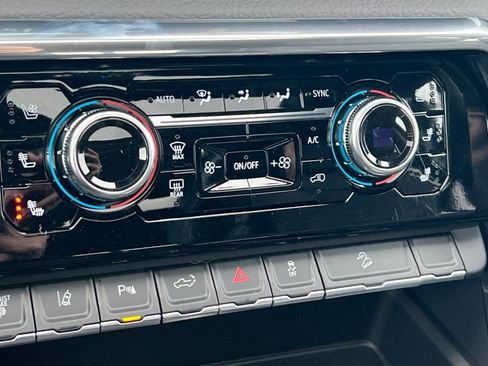 New 2026 GMC Sierra 2500 Denali w/ Denali Reserve Package image 17