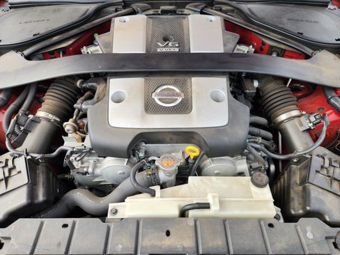 Used 2009 Nissan 370Z Touring w/ Sport Pkg RWD image 15