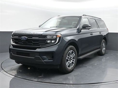 New 2025 Ford Expedition Max Active image 3