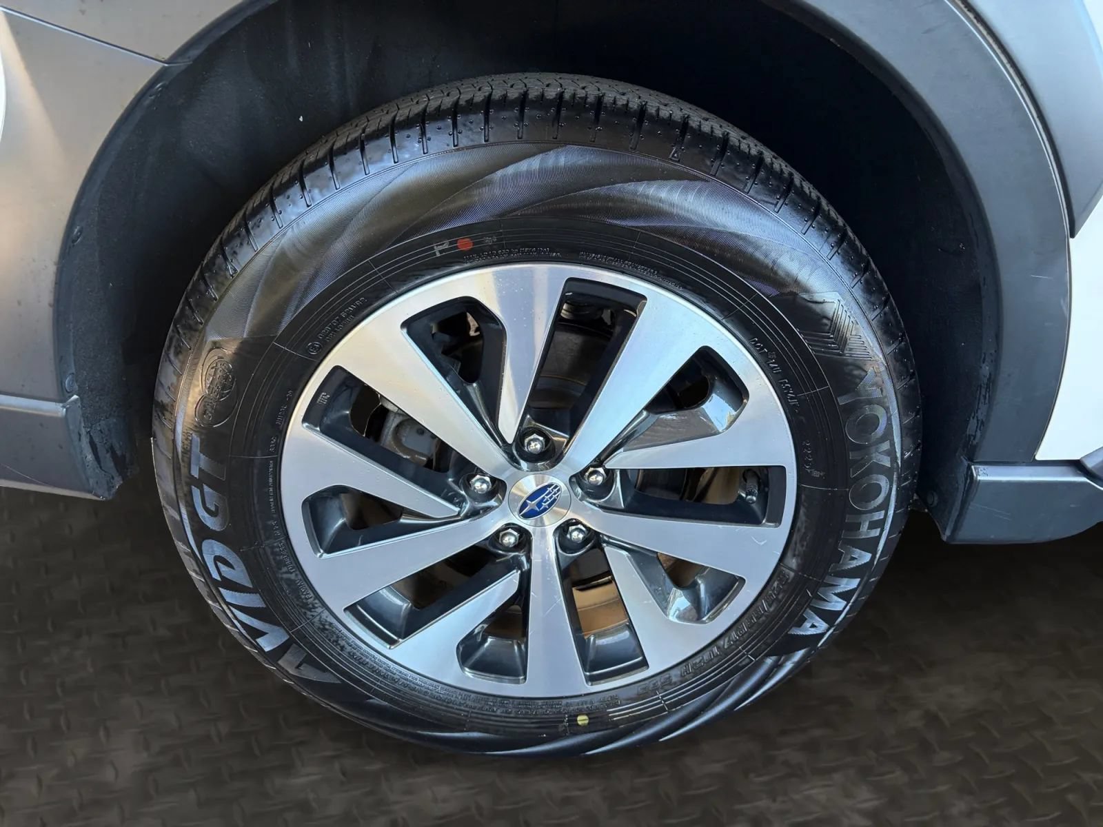 Used 2023 Subaru Outback Premium AWD/4WD image 39