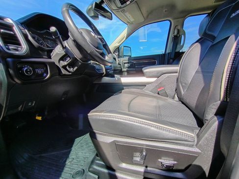 Used 2024 RAM 3500 Laramie image 11