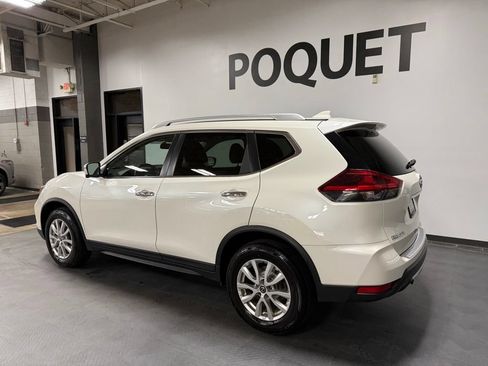 Used 2018 Nissan Rogue SV w/ Premium Package AWD/4WD image 6