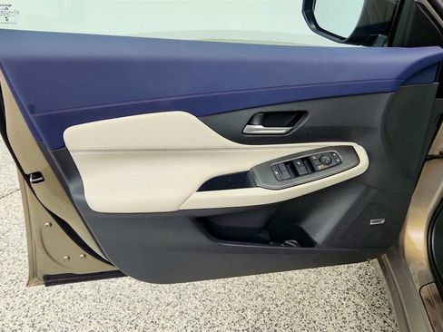 Used 2026 Nissan Sentra SL w/ Floor Mat Package FWD image 11