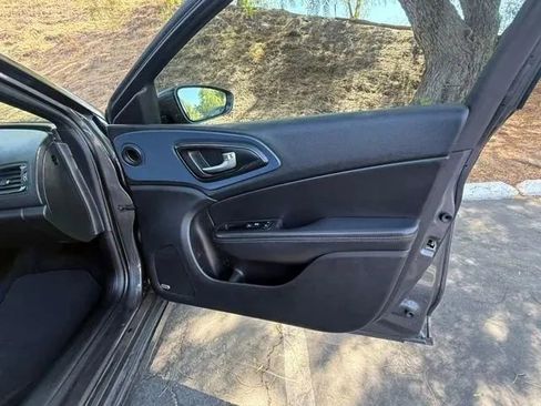 Used 2015 Chrysler 200 S w/ Navigation & Sound Group I FWD image 9