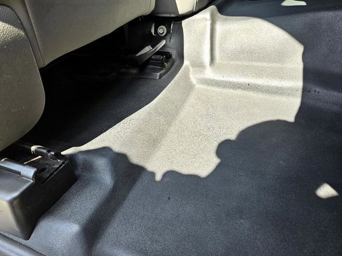 Used 2015 Chevrolet Silverado 3500 W/T image 38