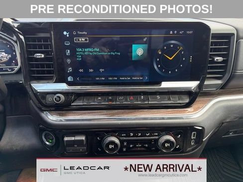 Used 2024 Chevrolet Silverado 1500 LT w/ Z71 Off-Road Package AWD/4WD image 23