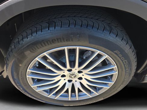 New 2026 Mercedes-Benz GLC 300 image 32