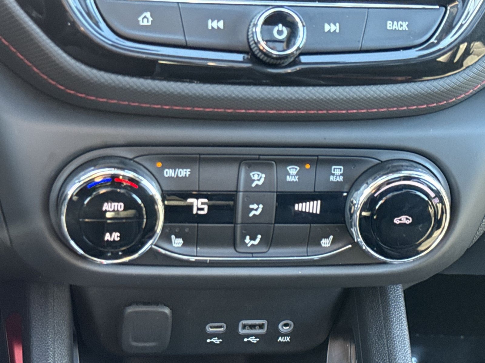 Used 2021 Chevrolet TrailBlazer RS w/ Sun and Liftgate Package AWD/4WD image 22