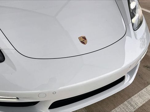 Used 2019 Porsche 718 Boxster RWD image 29