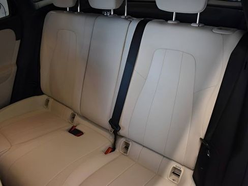 Used 2021 Mercedes-Benz GLA 250 4MATIC image 7