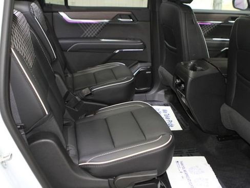 New 2026 GMC Acadia Denali w/ Super Cruise Package AWD/4WD image 28