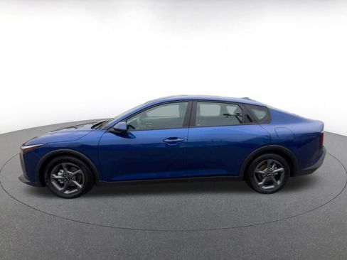 Used 2025 Kia K4 LXS image 9