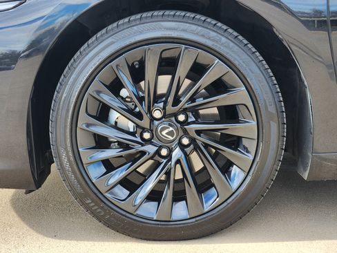 Used 2022 Lexus ES 300h Ultra Luxury image 32