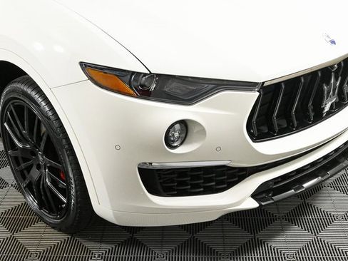 Used 2022 Maserati Levante GT image 39