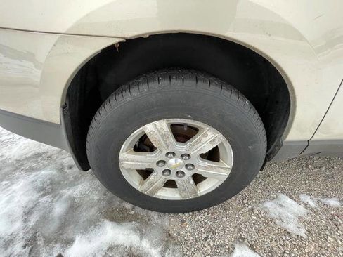 Used 2010 Chevrolet Traverse LT w/ Personal Connectivity Package image 15