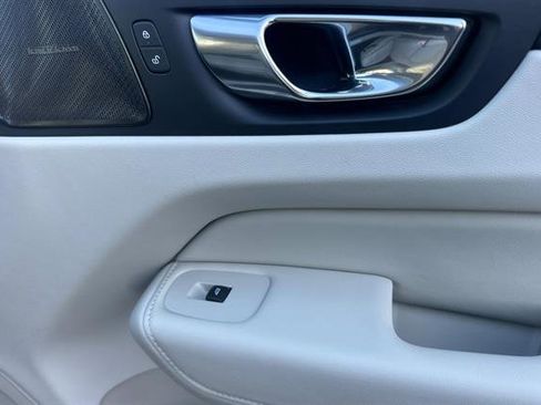 Certified 2023 Volvo XC60 T8 Plus w/ Climate Package image 18