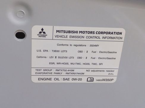 Used 2024 Mitsubishi Outlander ES image 24