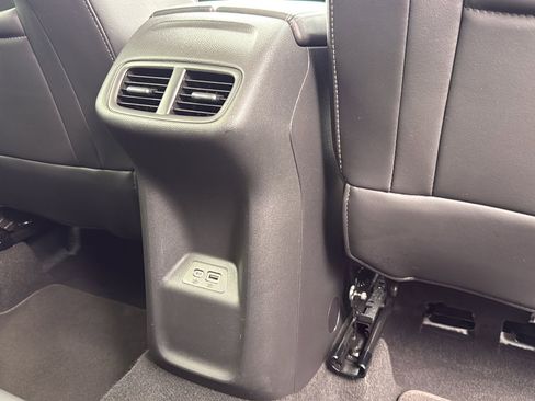 Used 2023 Buick Envision Preferred image 27