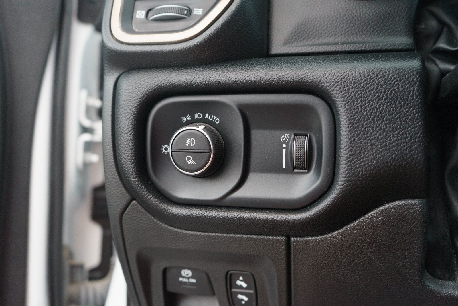 Used 2022 RAM 1500 Sport w/ Rebel Level 2 Equipment Group AWD/4WD image 23
