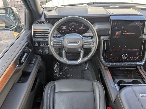 Used 2025 GMC Yukon Denali image 20