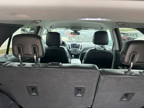 Used 2019 Chevrolet Equinox Premier image 10