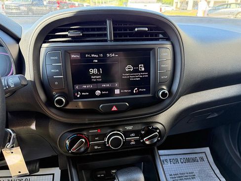 Used 2024 Kia Soul LX w/ Option Group 015 FWD image 20