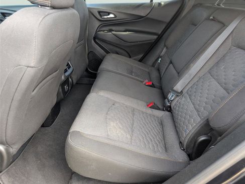 Used 2021 Chevrolet Equinox LT image 25