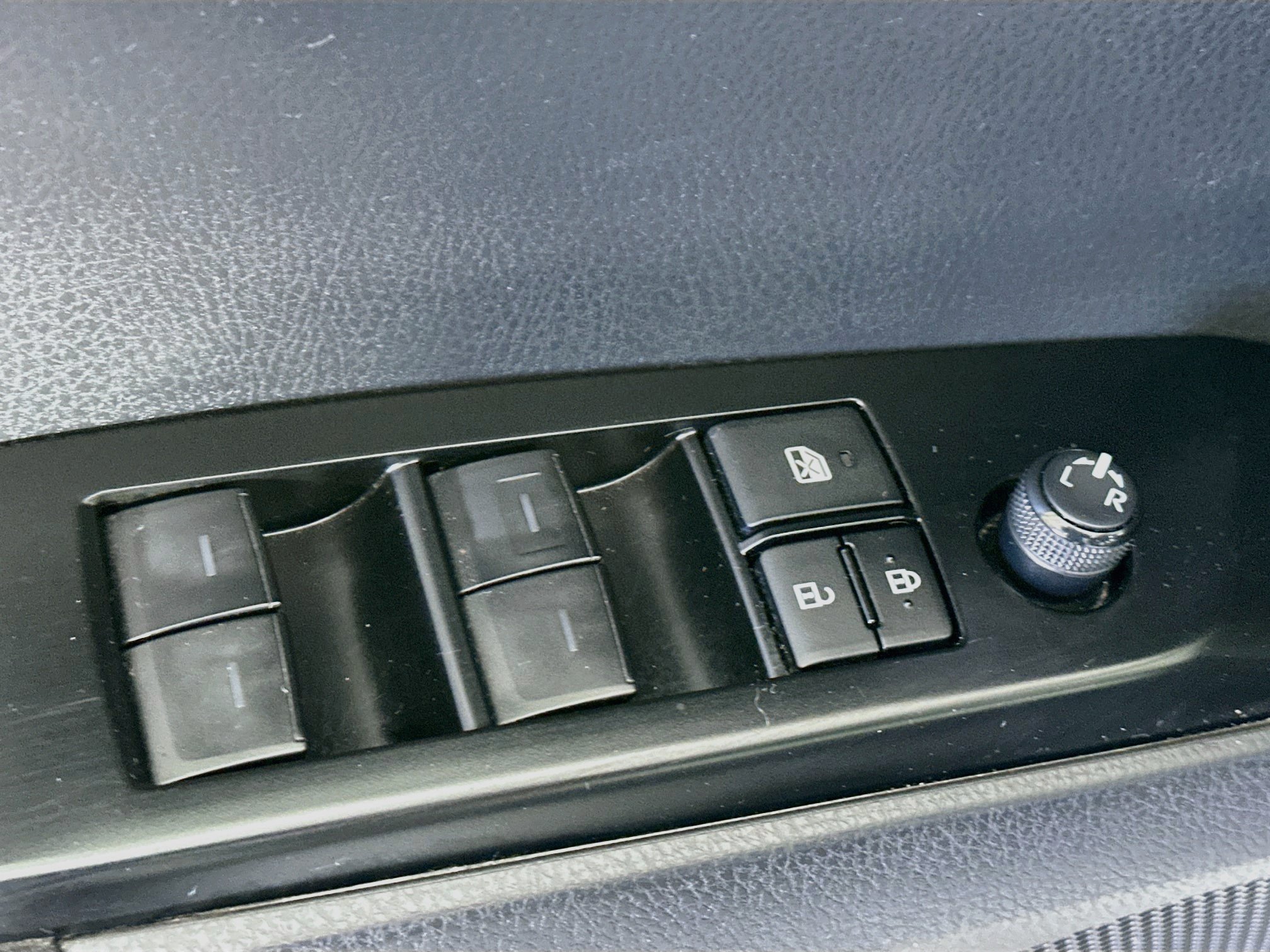 Used 2025 Toyota Camry LE FWD image 15