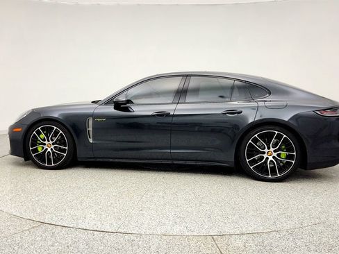 Used 2023 Porsche Panamera 4 Platinum Edition image 8