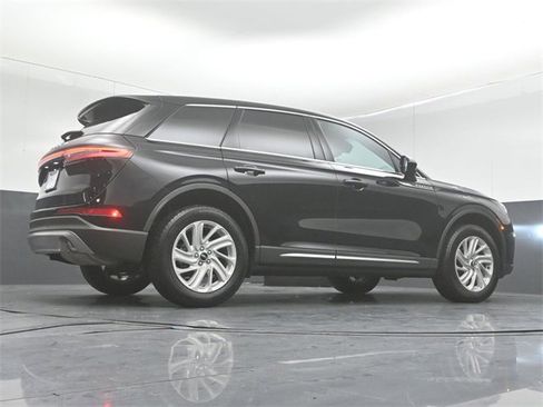 Certified 2024 Lincoln Corsair AWD image 34