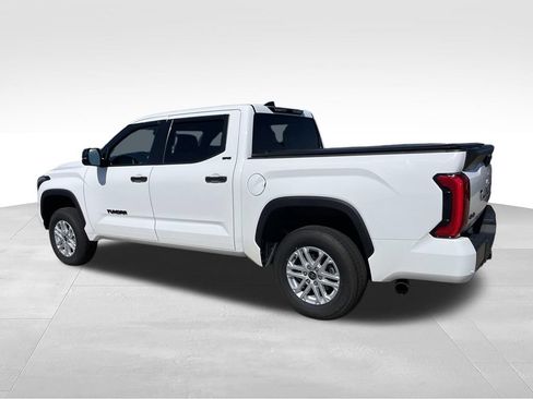 Used 2023 Toyota Tundra SR5 w/ SR5 Convenience Package AWD/4WD image 6