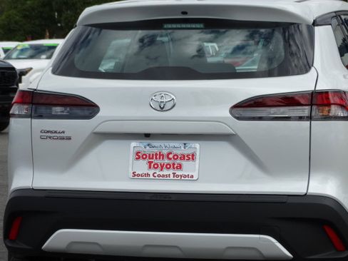 New 2026 Toyota Corolla Cross L FWD image 5