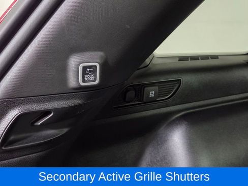 Used 2023 Jeep Grand Cherokee Altitude image 13