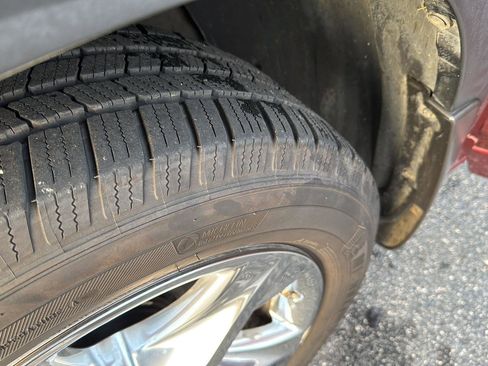 Used 2018 Toyota Highlander Limited image 38