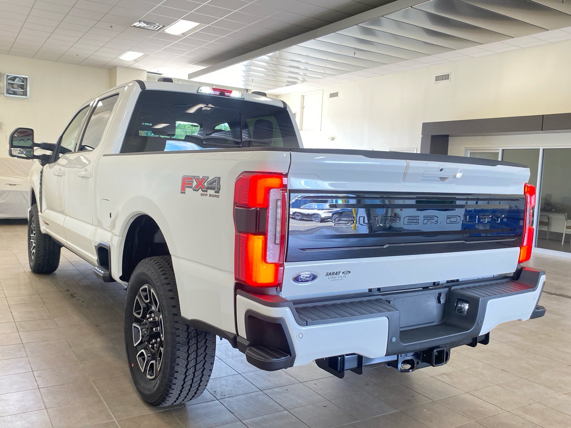 New 2026 Ford F350 Platinum w/ FX4 Off-Road Package AWD/4WD image 5