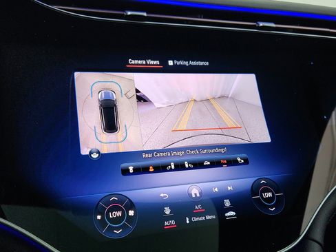 Used 2024 Mercedes-Benz EQS 450+ SUV image 21