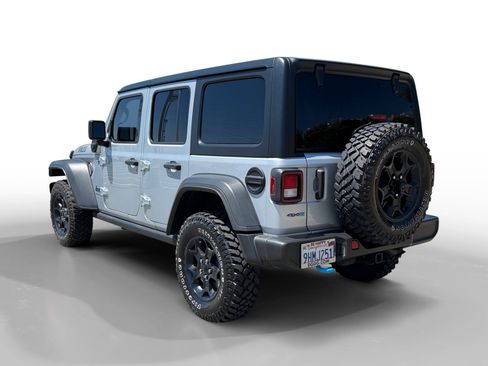Used 2023 Jeep Wrangler Unlimited w/ Cold Weather Group AWD/4WD image 3